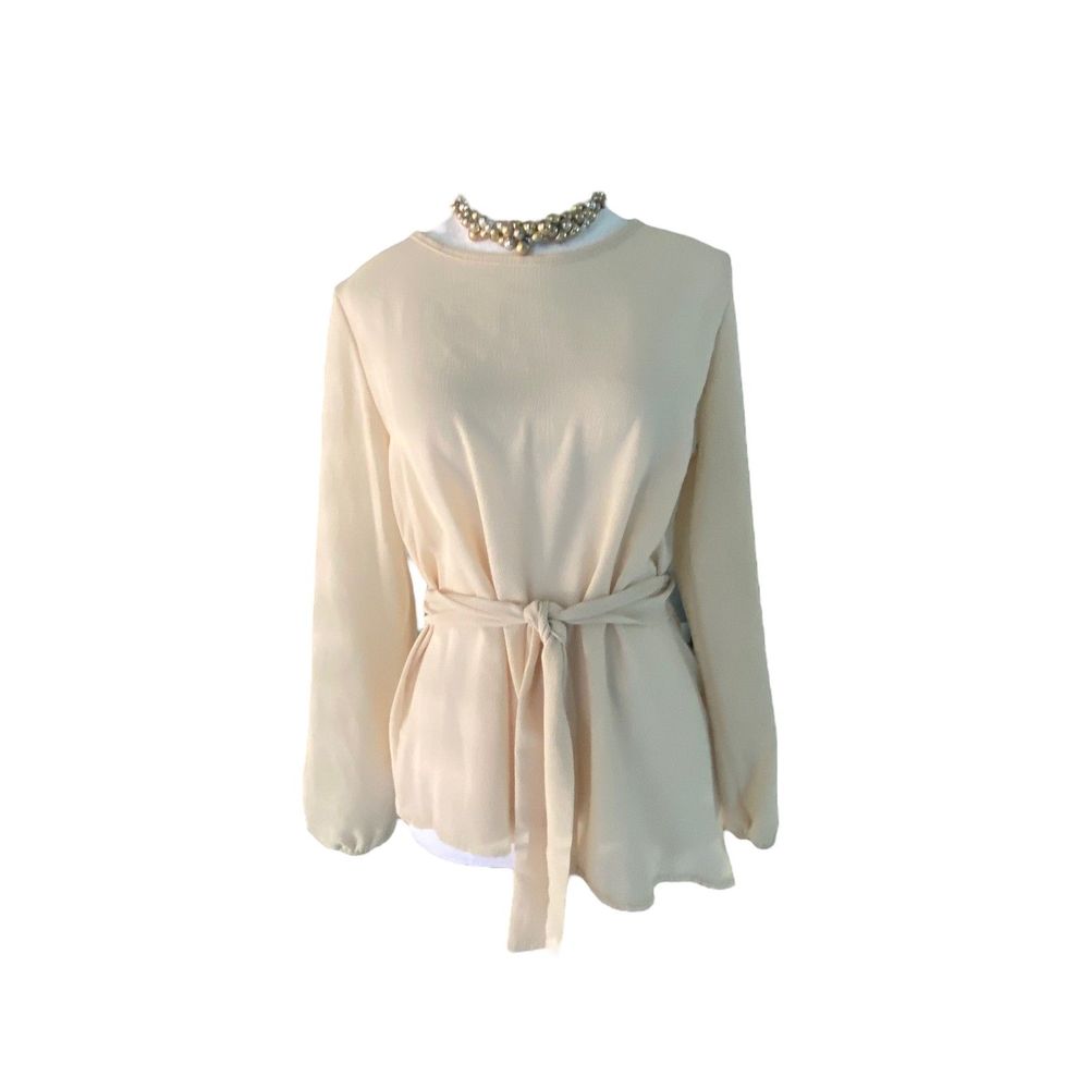 Boohoo Women Asymmetric Cream Blouse Top Puffy Long Sleeves Front Tie Size 4